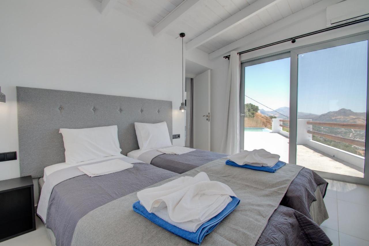 Pyrgos Exclusive Villa Sellia  ภายนอก รูปภาพ